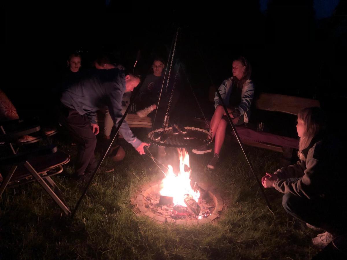 Drewniane Domki Pod Brzozami Karwia Esterno foto